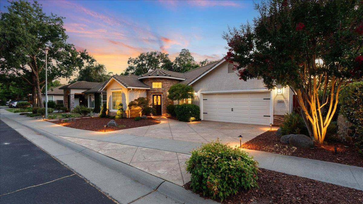 Loomis, CA 95650,4028 Hunter Oaks LN
