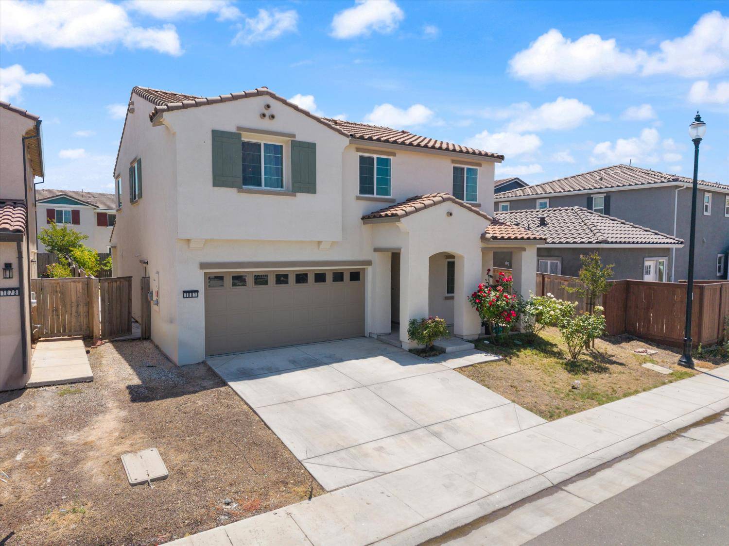 Roseville, CA 95747,1081 stargate DR