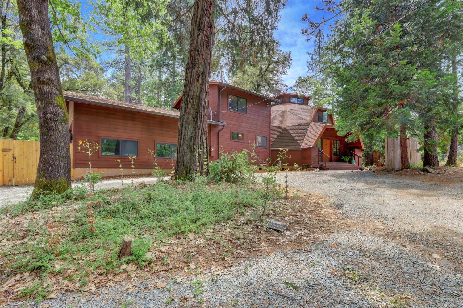 Grass Valley, CA 95945,21580 Rambling RD