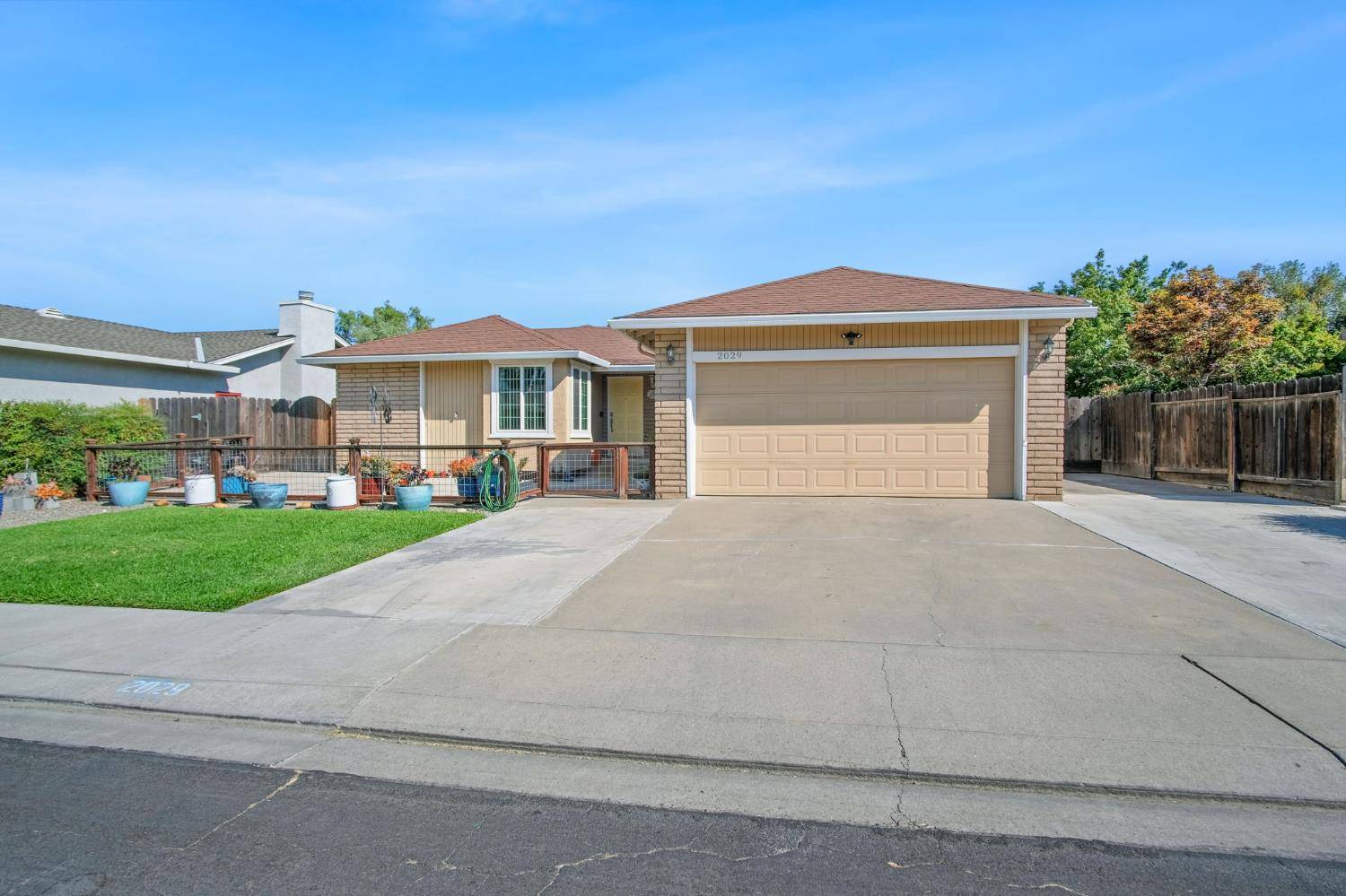 Modesto, CA 95355,2029 Woodacre DR