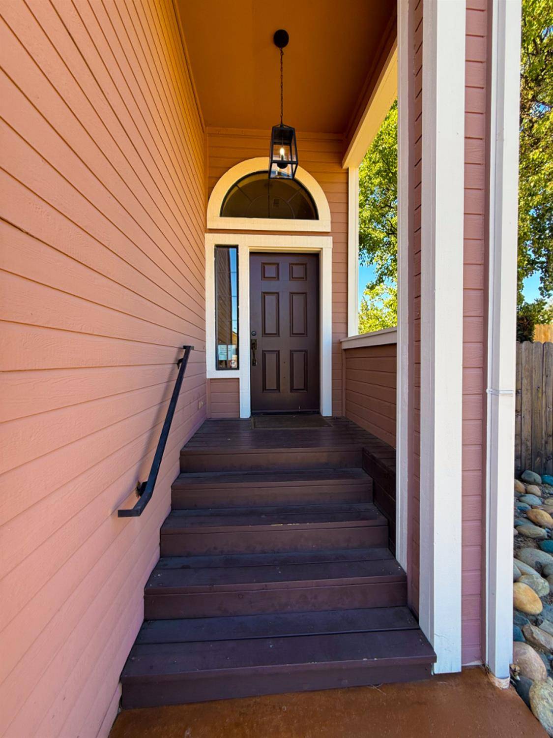 Antelope, CA 95843,3105 BLACK EAGLE