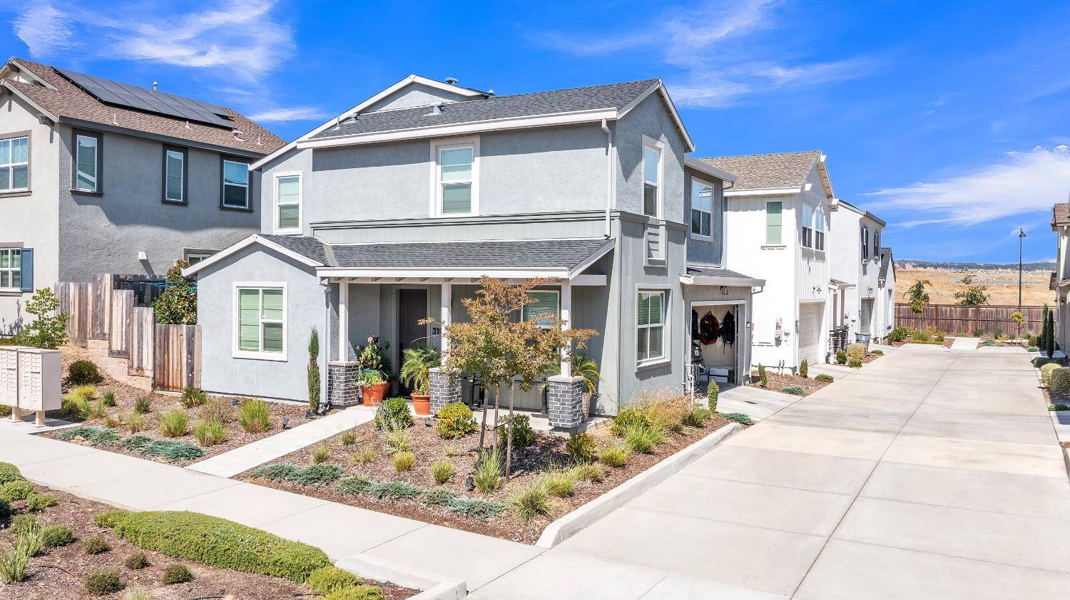 Folsom, CA 95630,3192 Sunny Gate LN