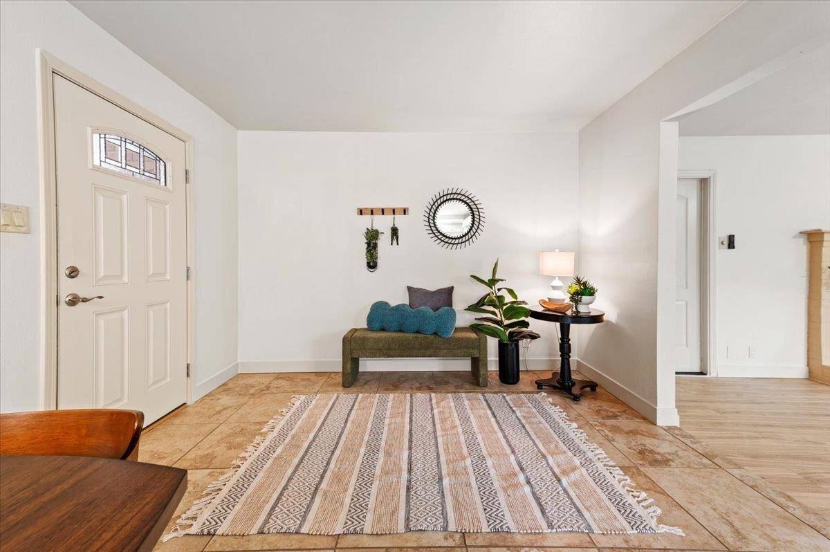 Citrus Heights, CA 95621,6952 Birchwood CIR