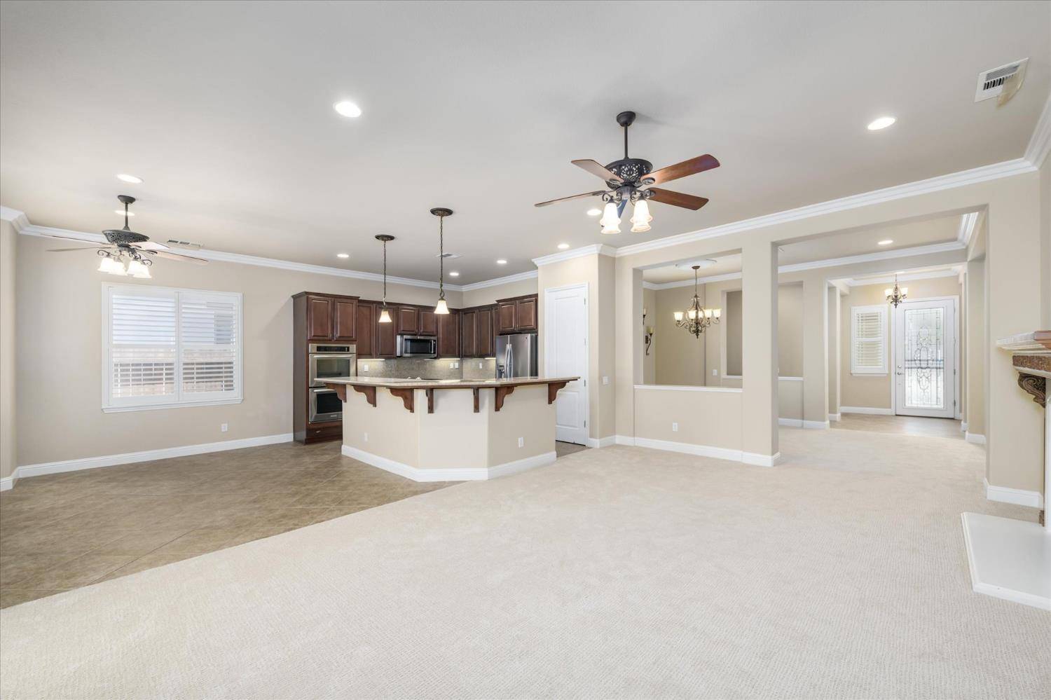 Roseville, CA 95747,2112 Leighham DR