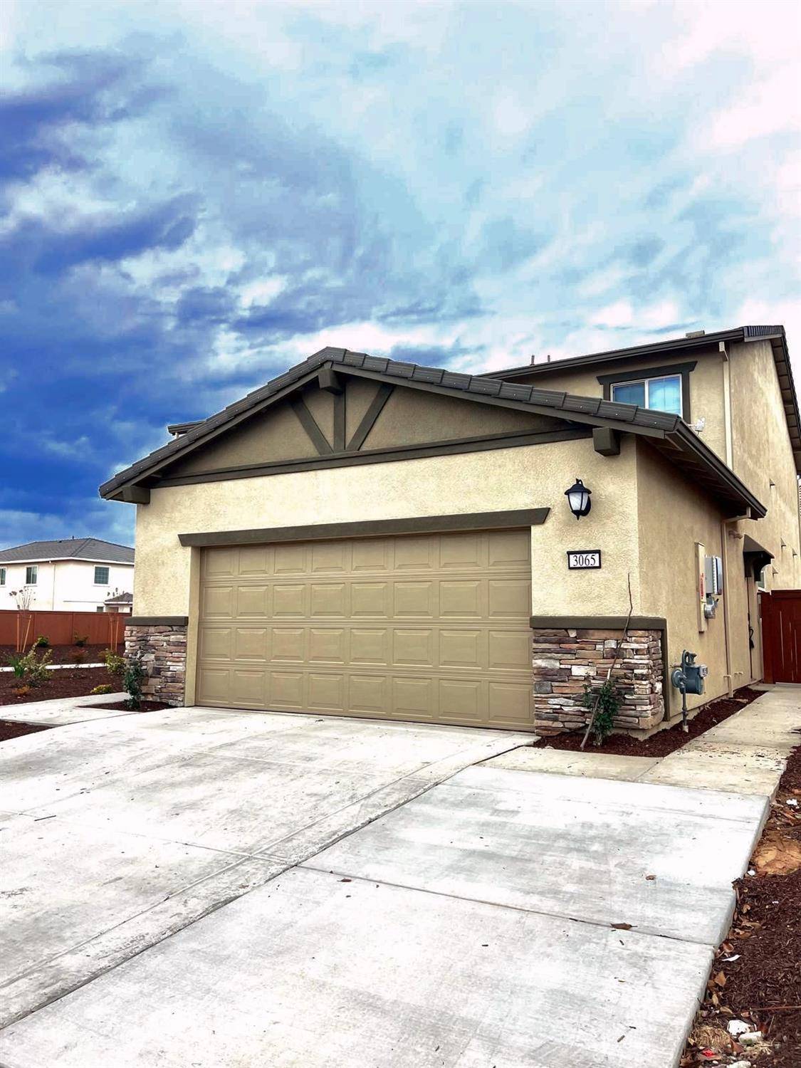 Roseville, CA 95747,3065 Newfoundland DR