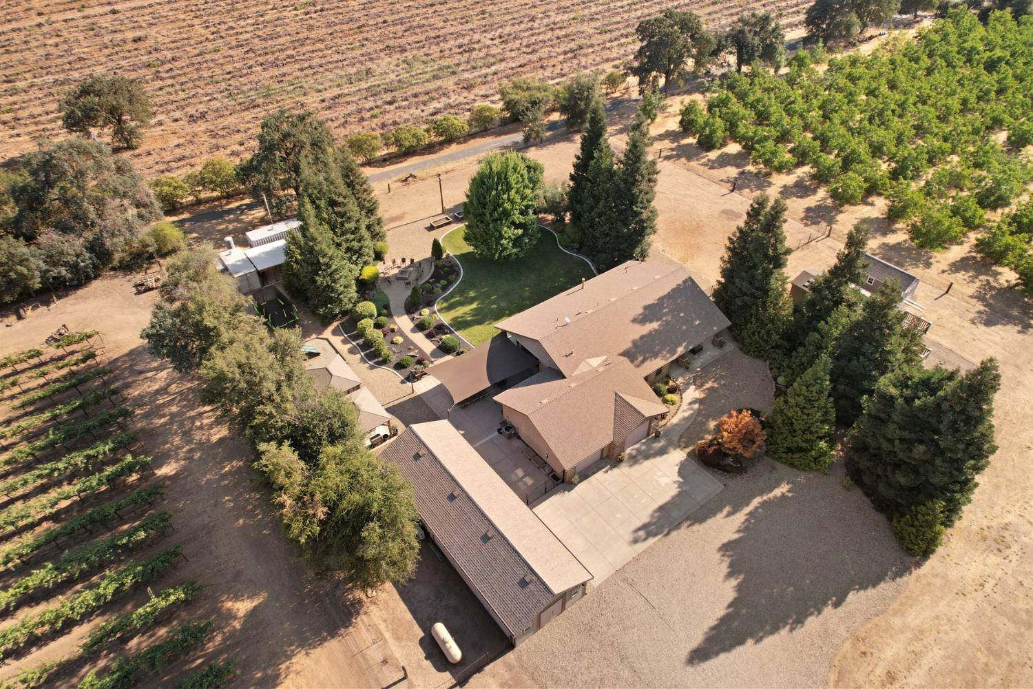 Lockeford, CA 95237,16934 E Highway 88