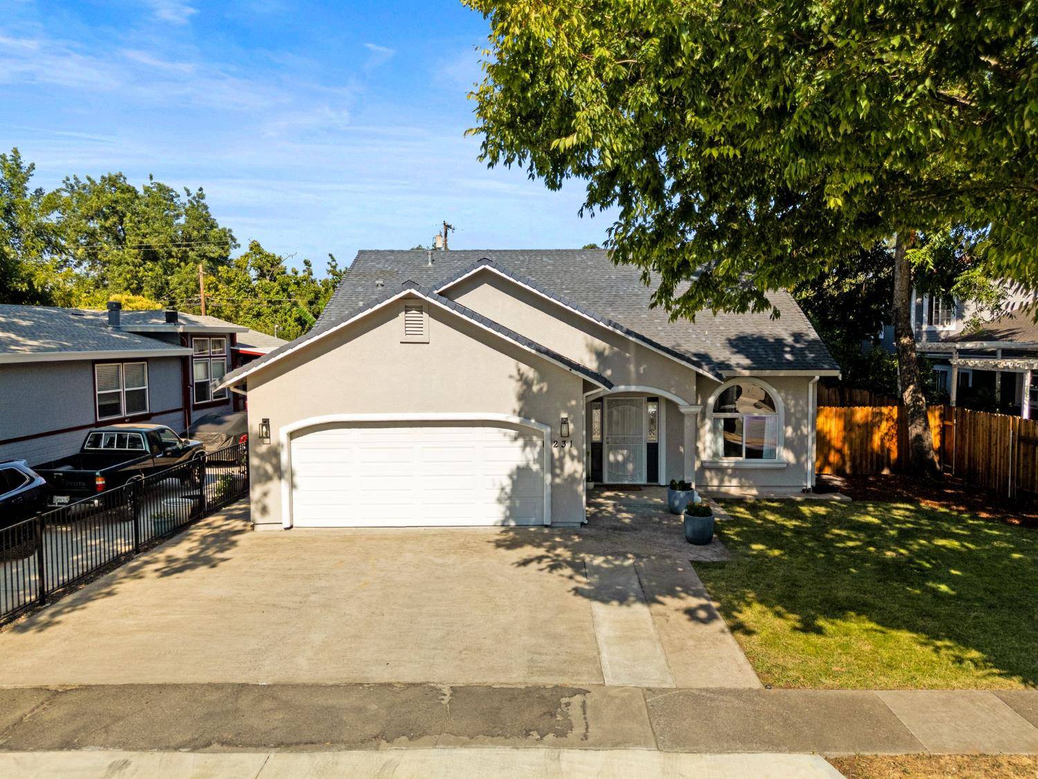 Roseville, CA 95678,231 D ST