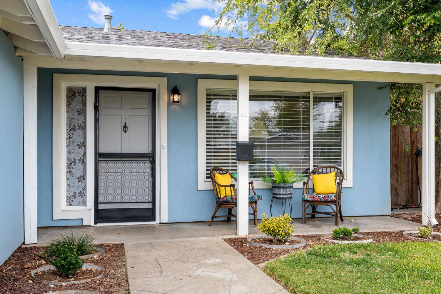 Carmichael, CA 95608,5755 Hesper WAY