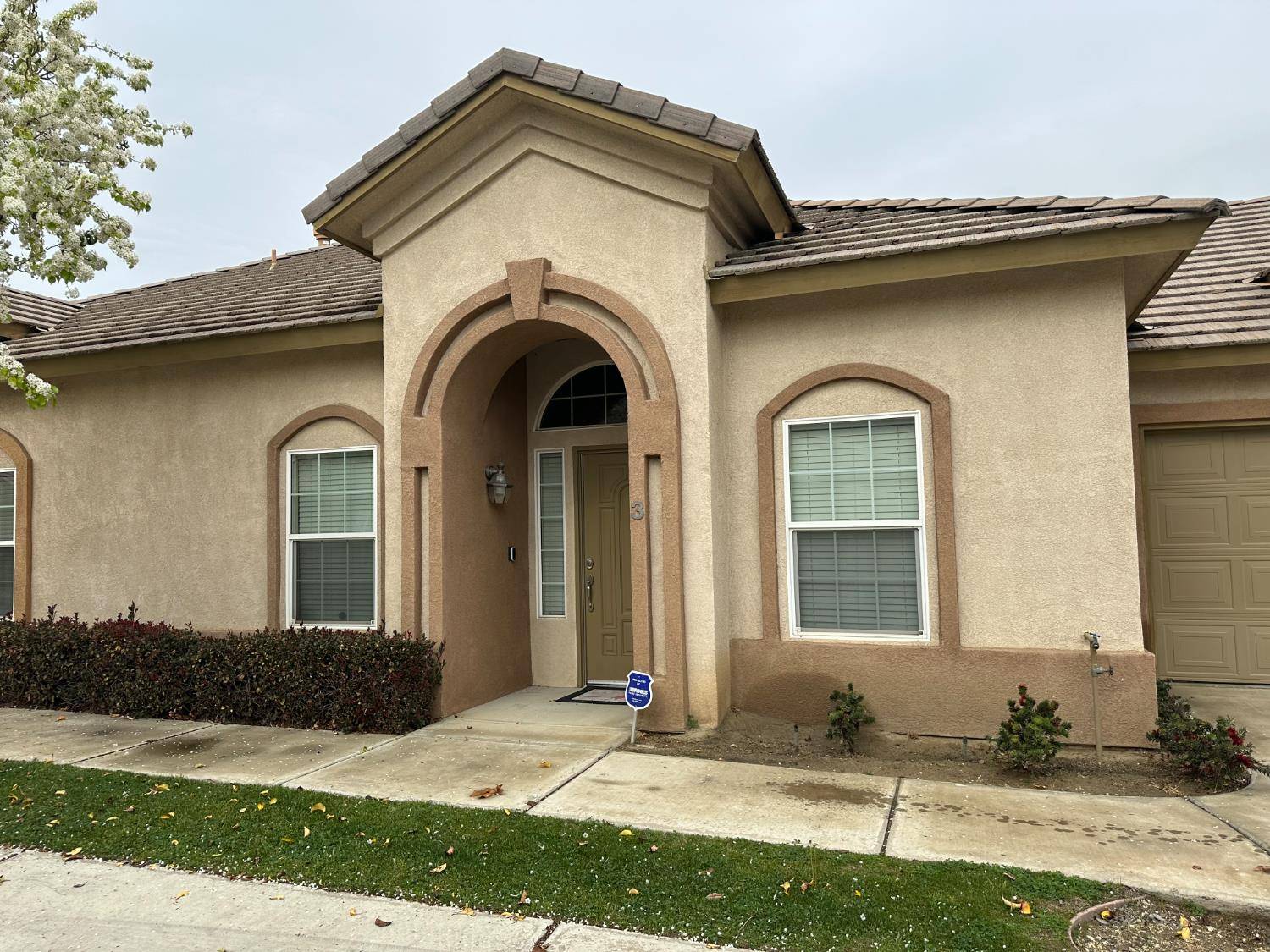 Bakersfield, CA 93312,708 Jasmine Park DR