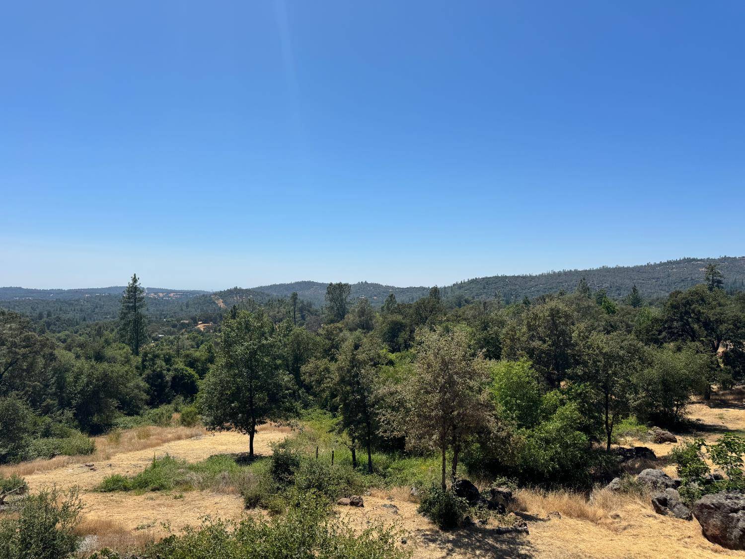 Grass Valley, CA 95949,16806 George WAY