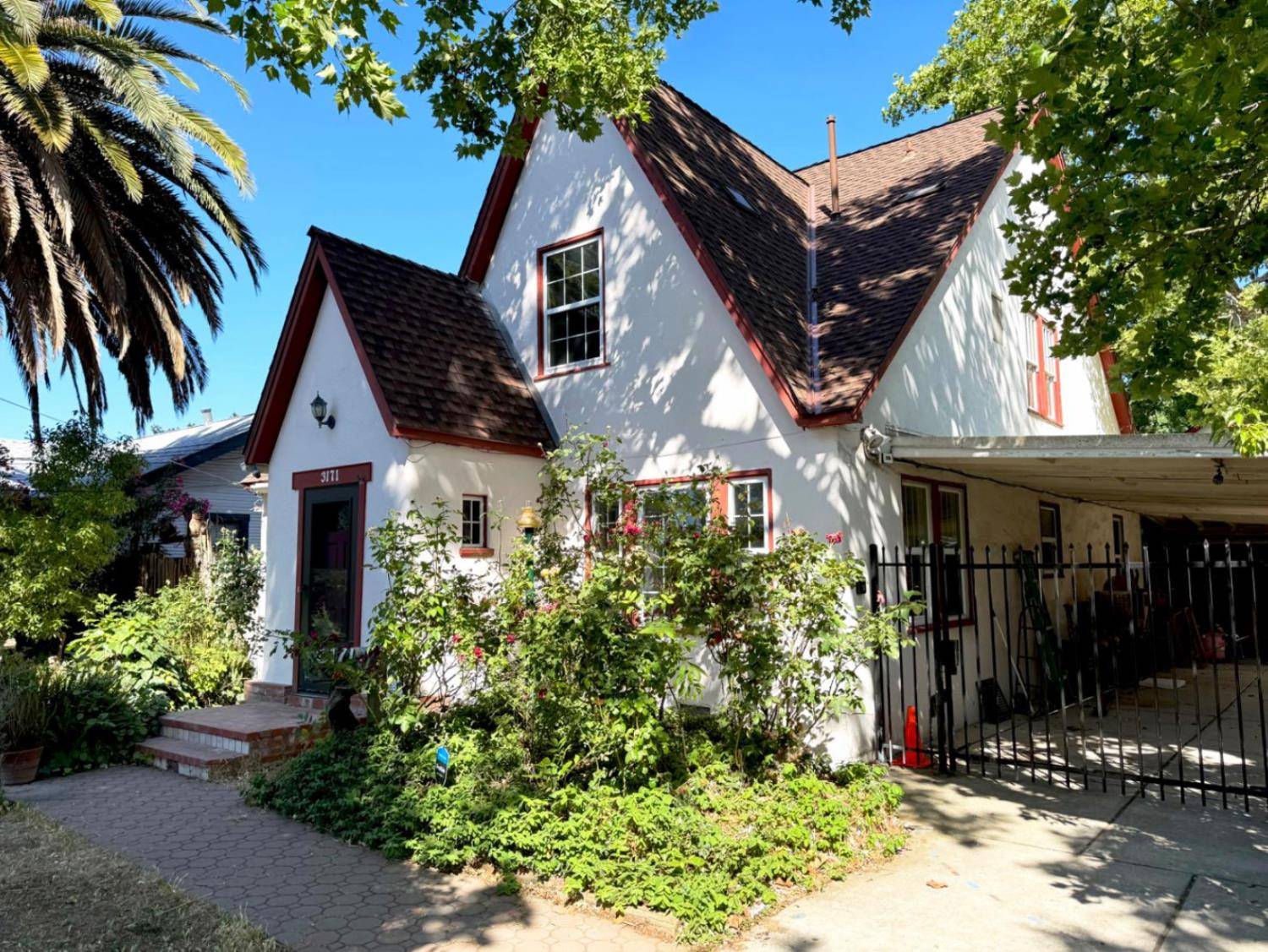 Sacramento, CA 95815,3171 Del Paso BLVD