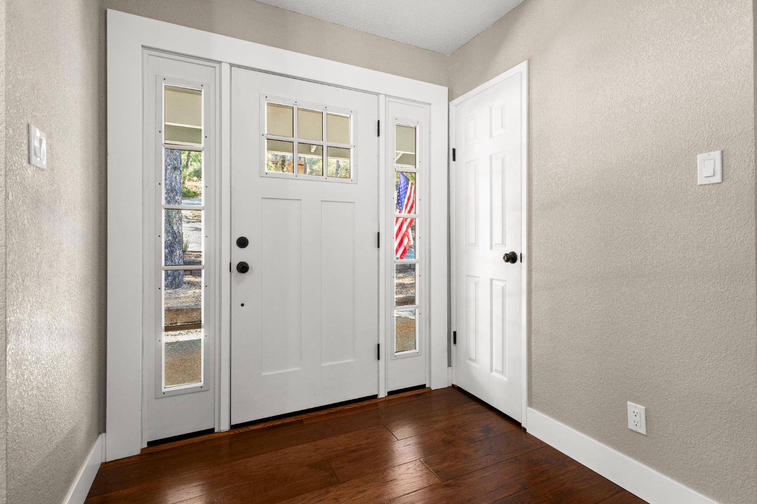 Penn Valley, CA 95946,11892 Warbler WAY