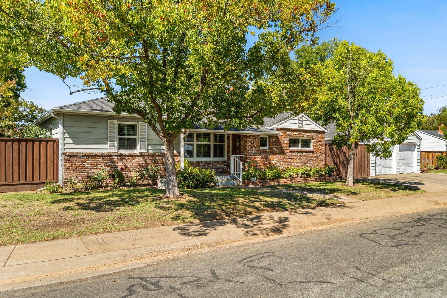 Sacramento, CA 95820,6001 19th AVE
