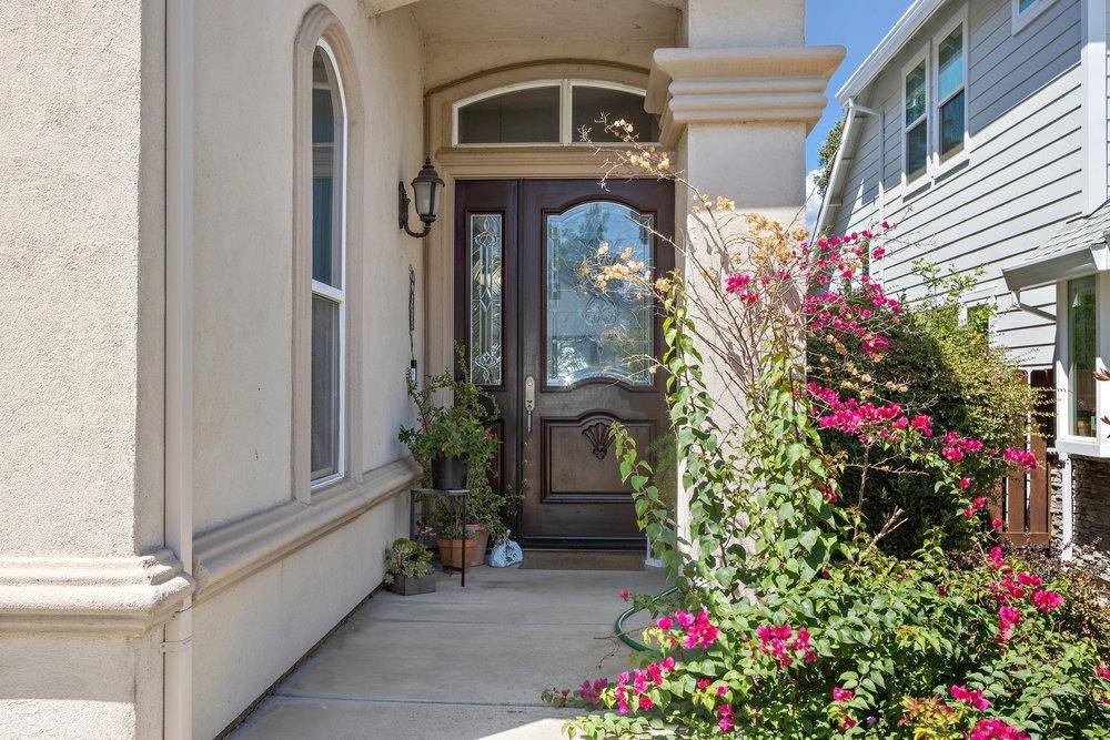 Carmichael, CA 95608,6129 Merry LN