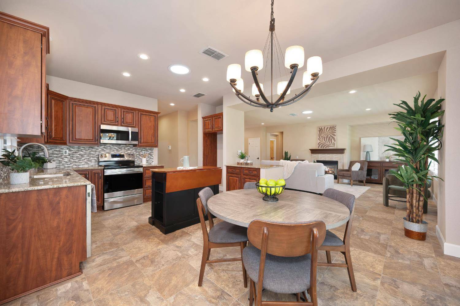 Lincoln, CA 95648,2249 Monument DR