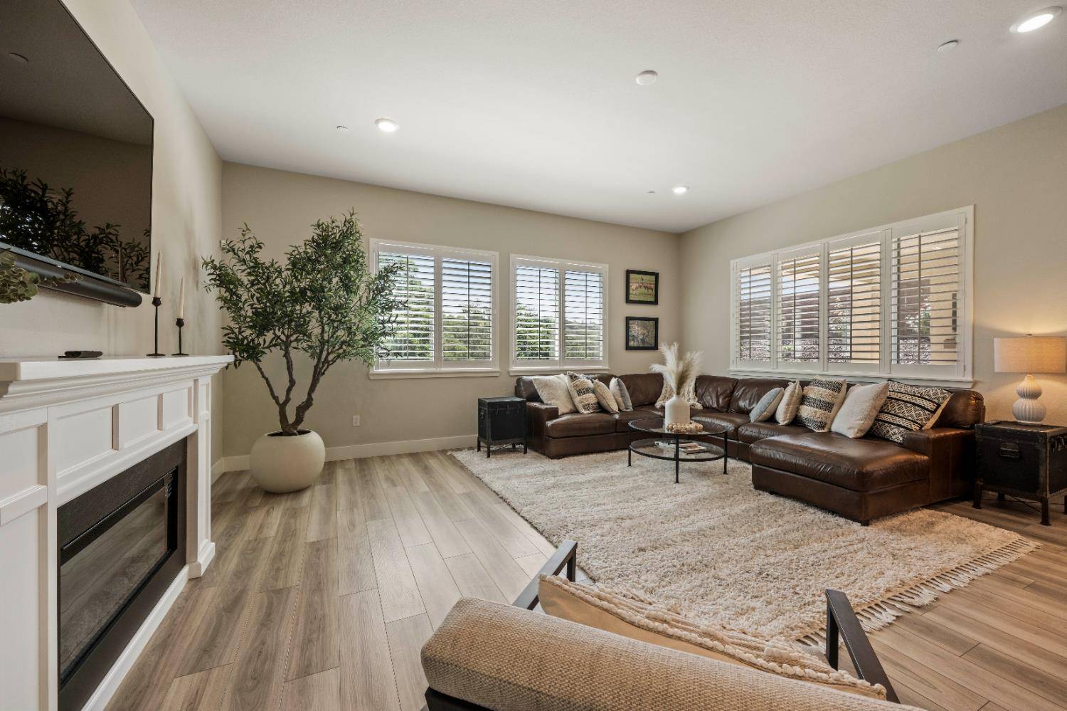 Cameron Park, CA 95682,927 Greeley CT