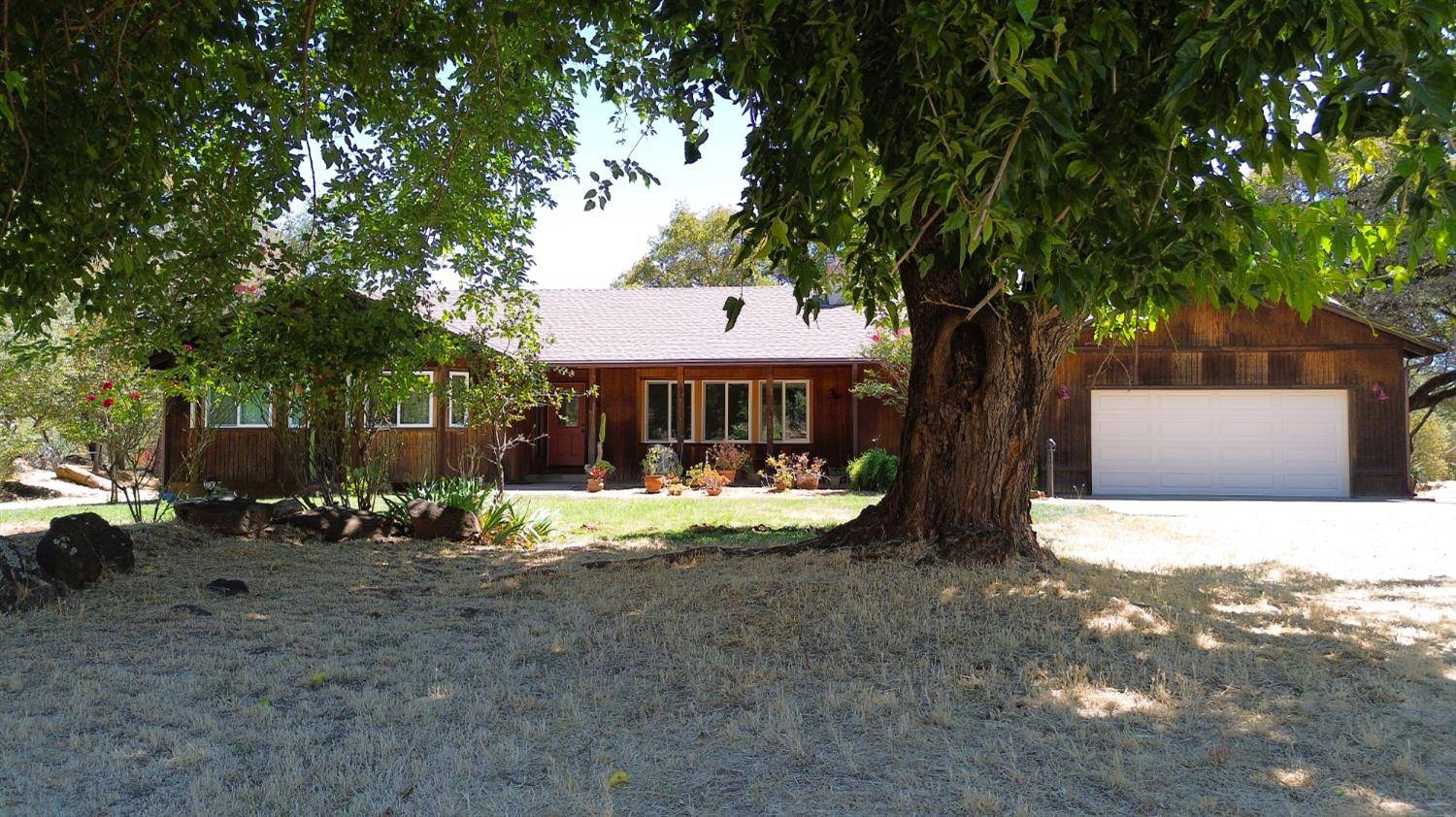 Penn Valley, CA 95946,19310 John Born RD