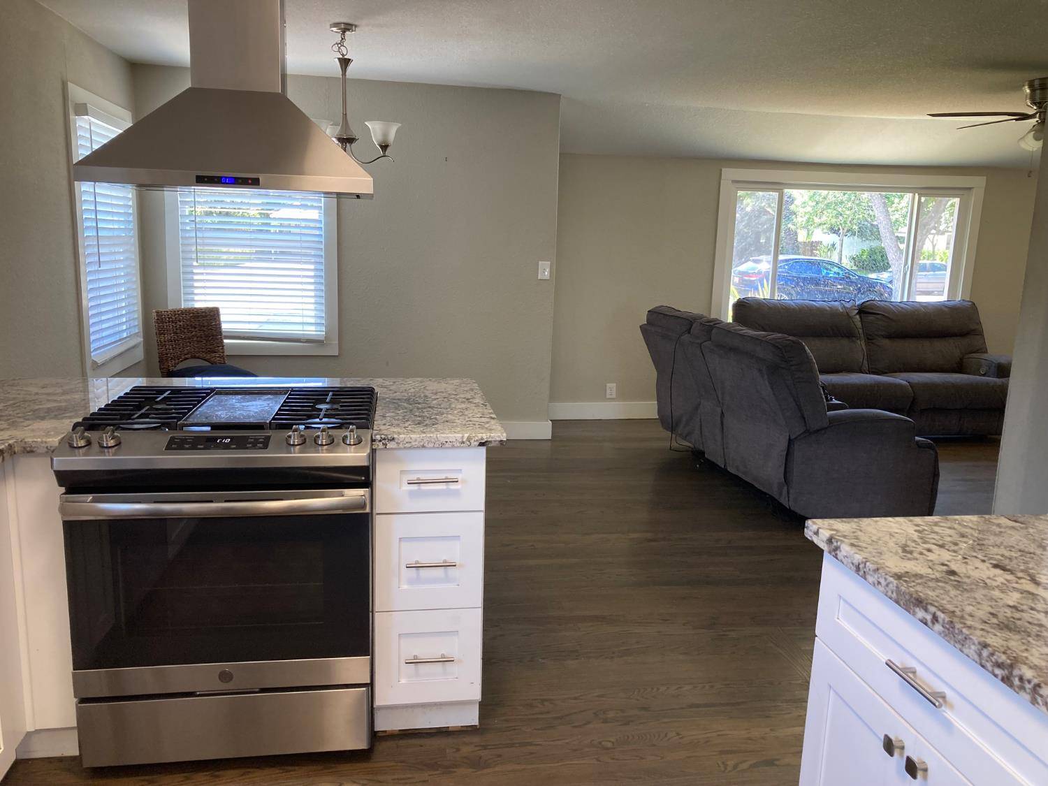 Tracy, CA 95376,151 Hollywood AVE
