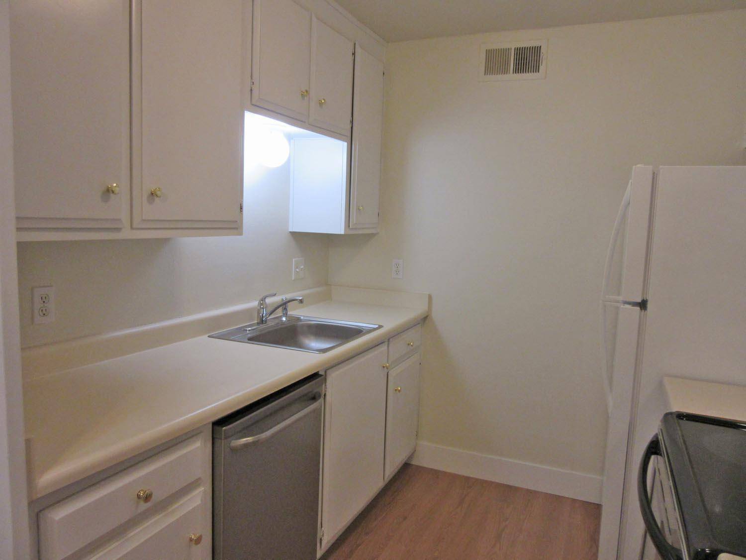 Stockton, CA 95219,3722 W Benjamin Holt DR #7