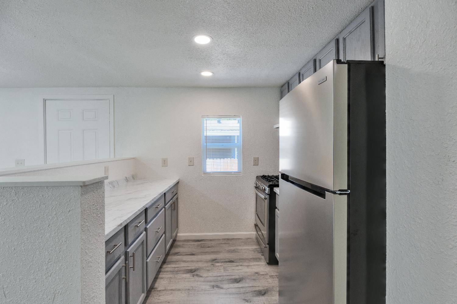 North Highlands, CA 95660,7500 Costa Mesa CIR #135
