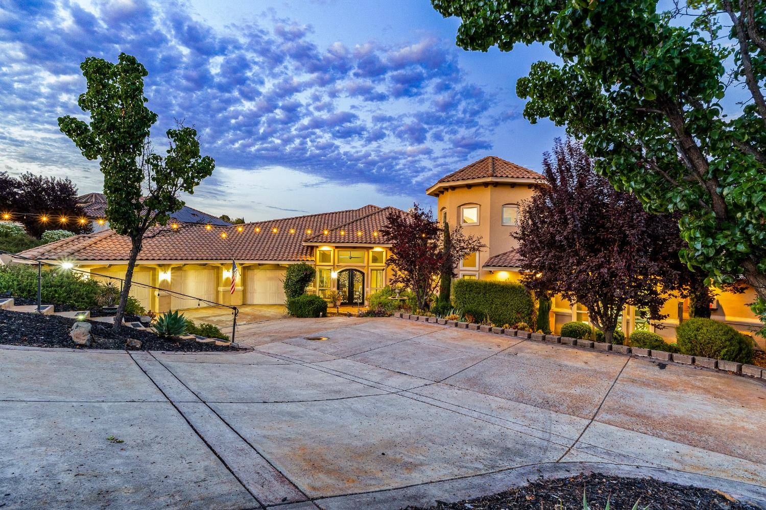 El Dorado Hills, CA 95762,5083 Thalia DR