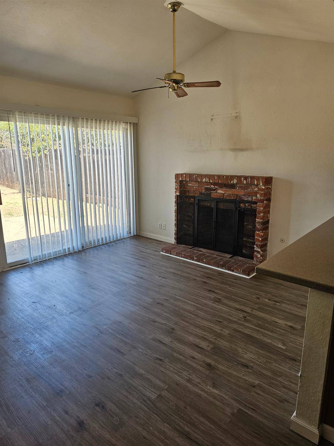 Merced, CA 95340,1403 Villa DR