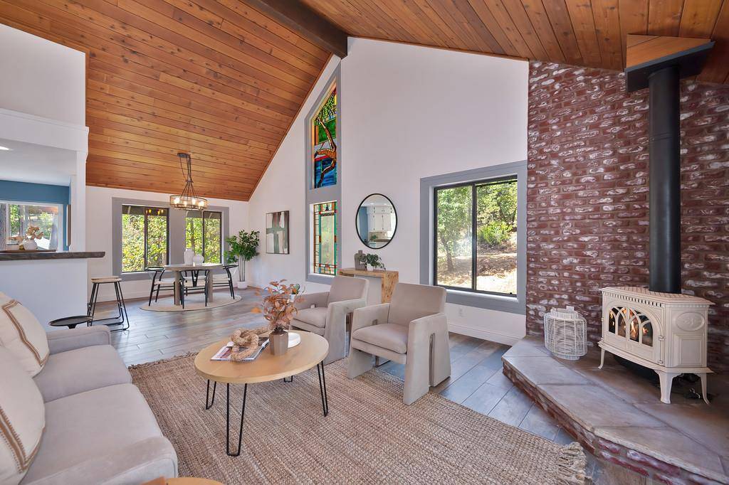 Colfax, CA 95713,1130 Calen WAY