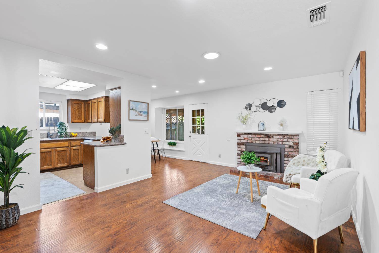 Sacramento, CA 95828,7481 RIDGE WILLOW CT