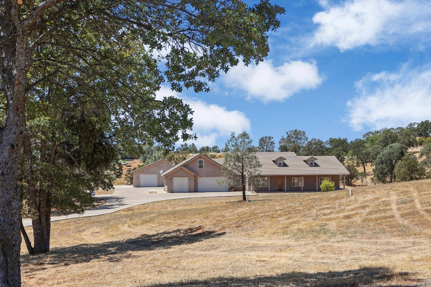 Valley Springs, CA 95252,6172 Mccauley RD