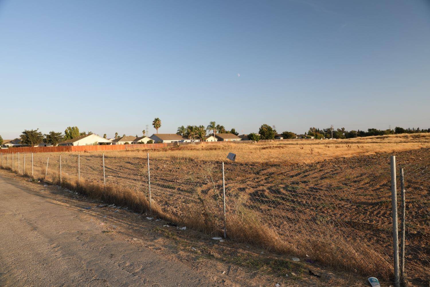 Sacramento, CA 95828,4.13 Acr Lenhart RD