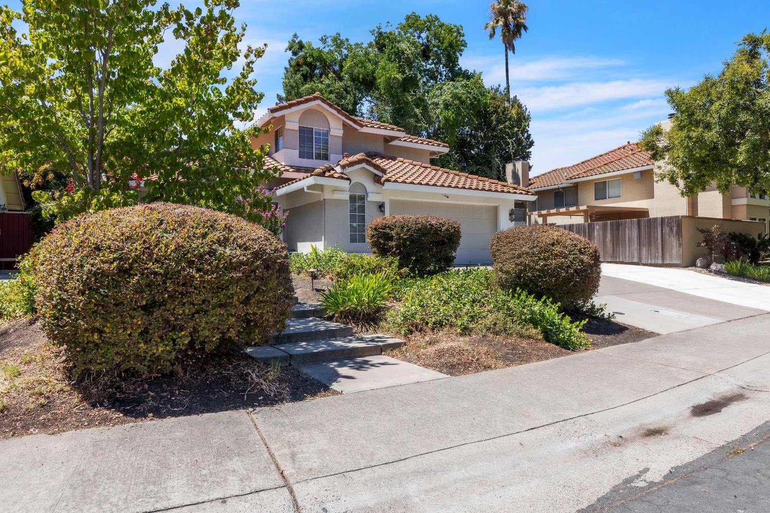 Sacramento, CA 95831,4 W Marina Blue CT