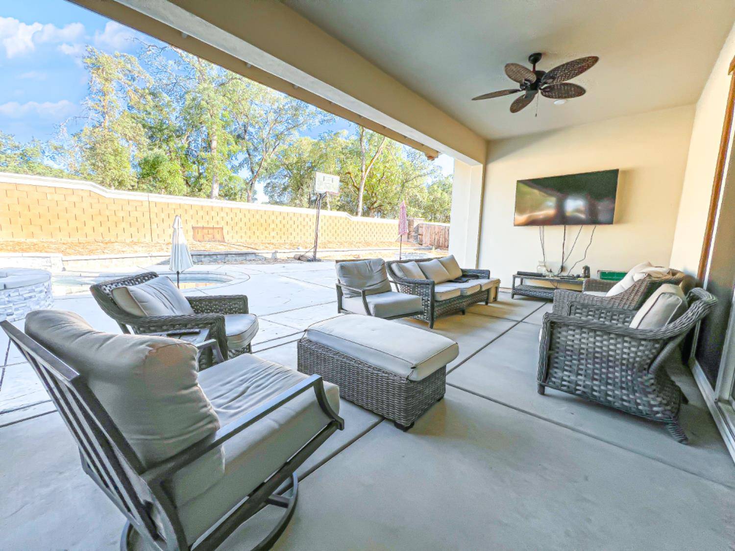 Lincoln, CA 95648,2135 Pinehurst DR