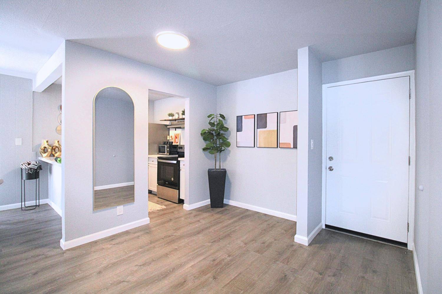 Hayward, CA 94544,260 Industrial Parkway #5