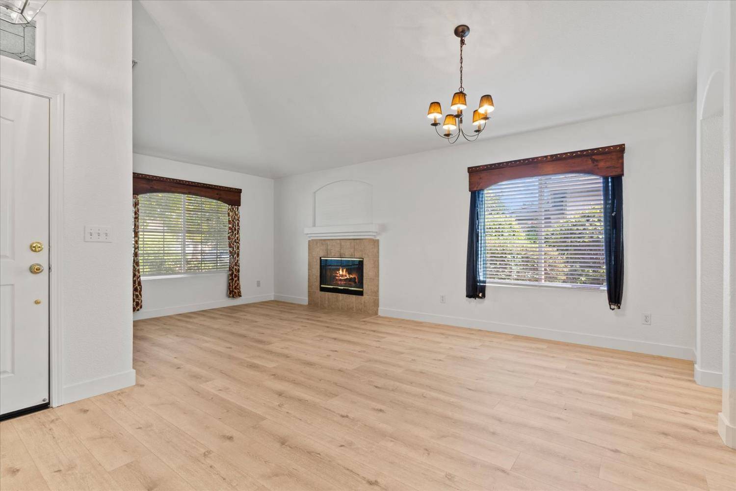 Elk Grove, CA 95624,9000 Pembridge DR