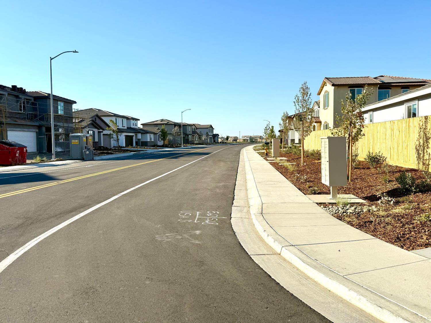 Manteca, CA 95337,2273 Hewins ST