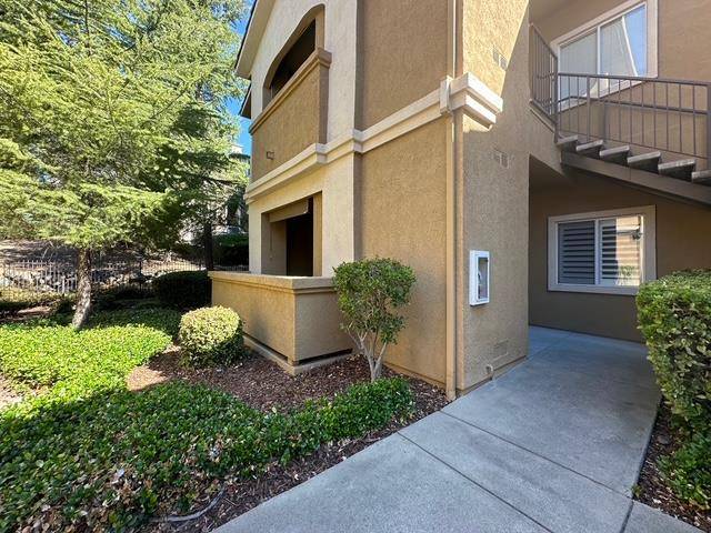 Roseville, CA 95678,501 Gibson DR #1014