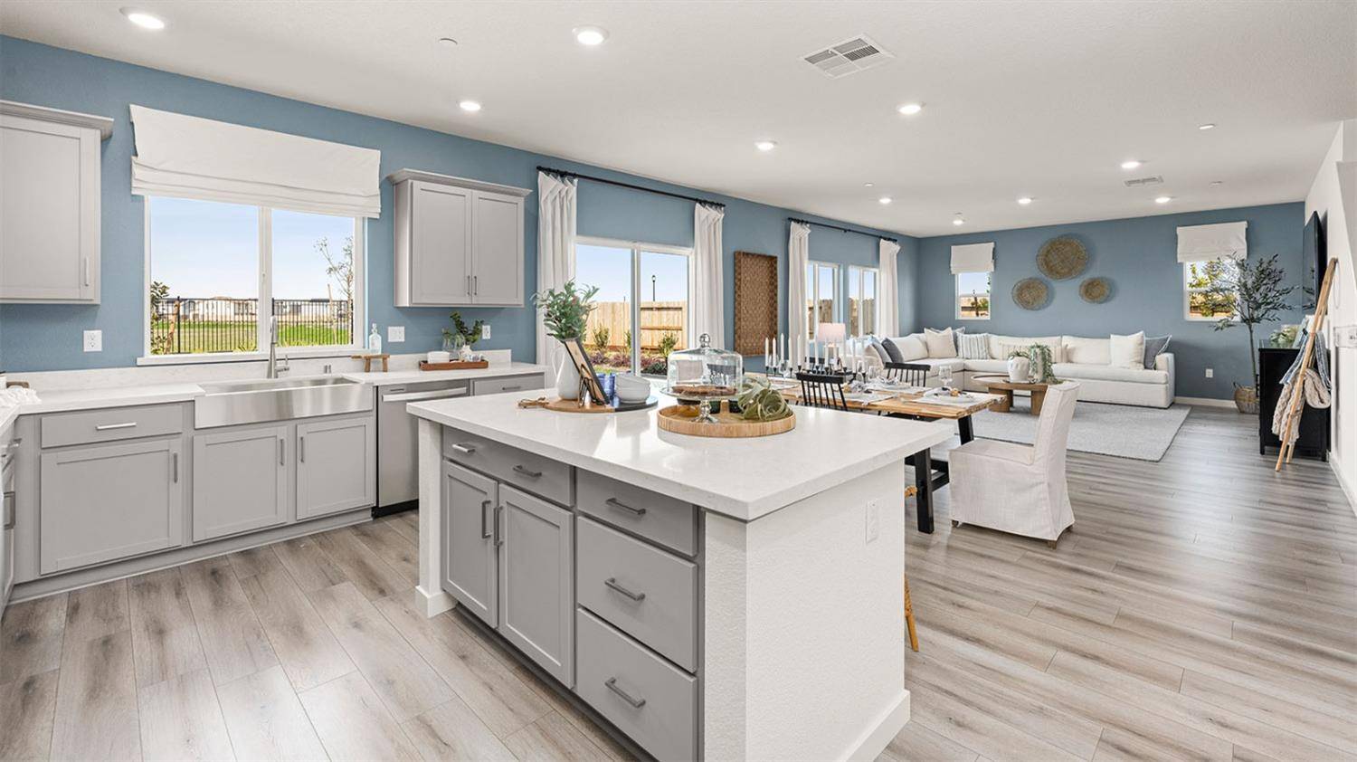 Roseville, CA 95747,6088 Grazing Ranch RD