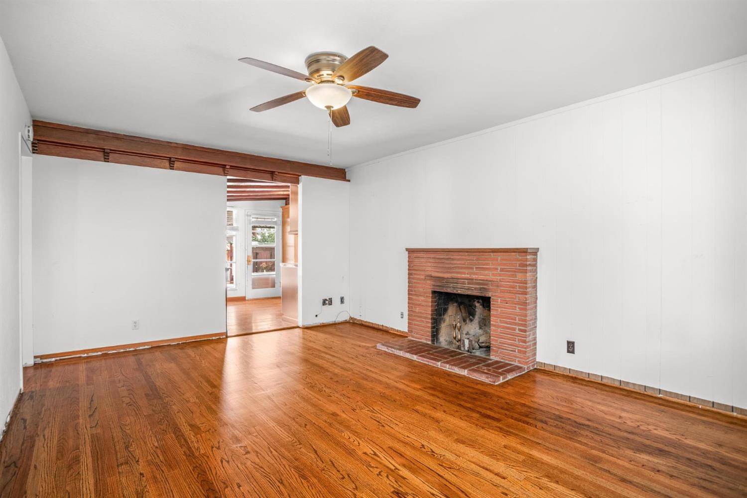 Sacramento, CA 95820,4831 Quonset DR