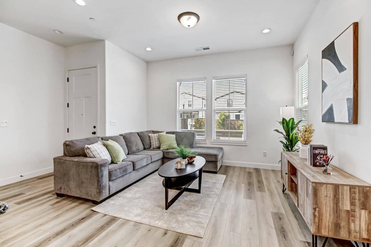 Sacramento, CA 95818,2352 Bronze Star WAY