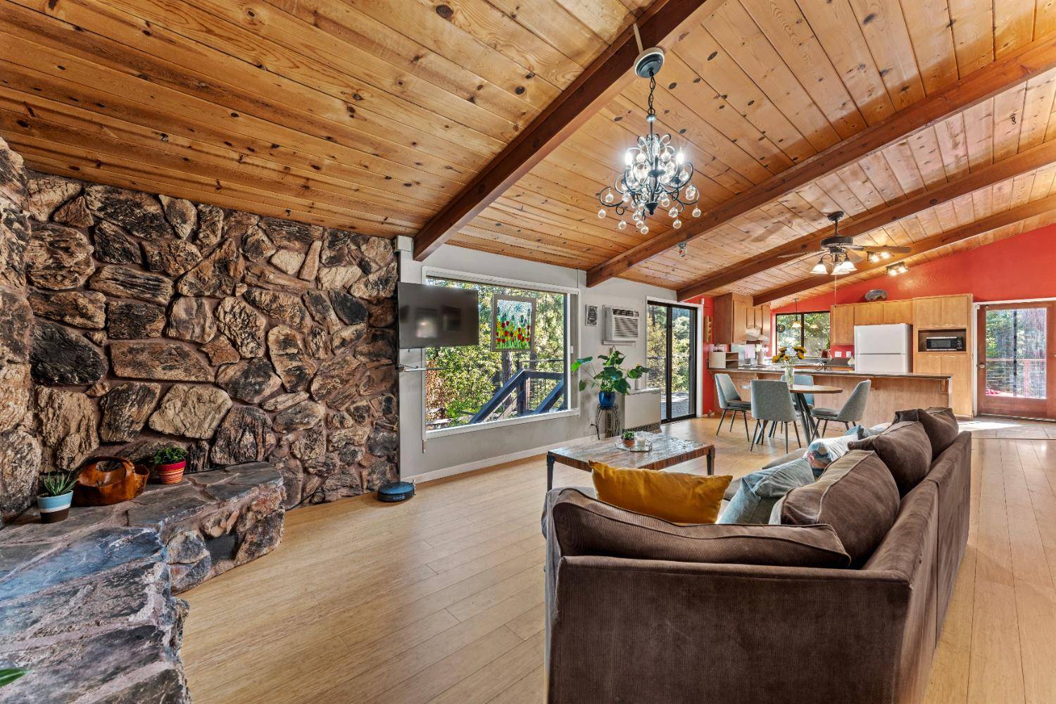 Colfax, CA 95713,20950 Indian DR