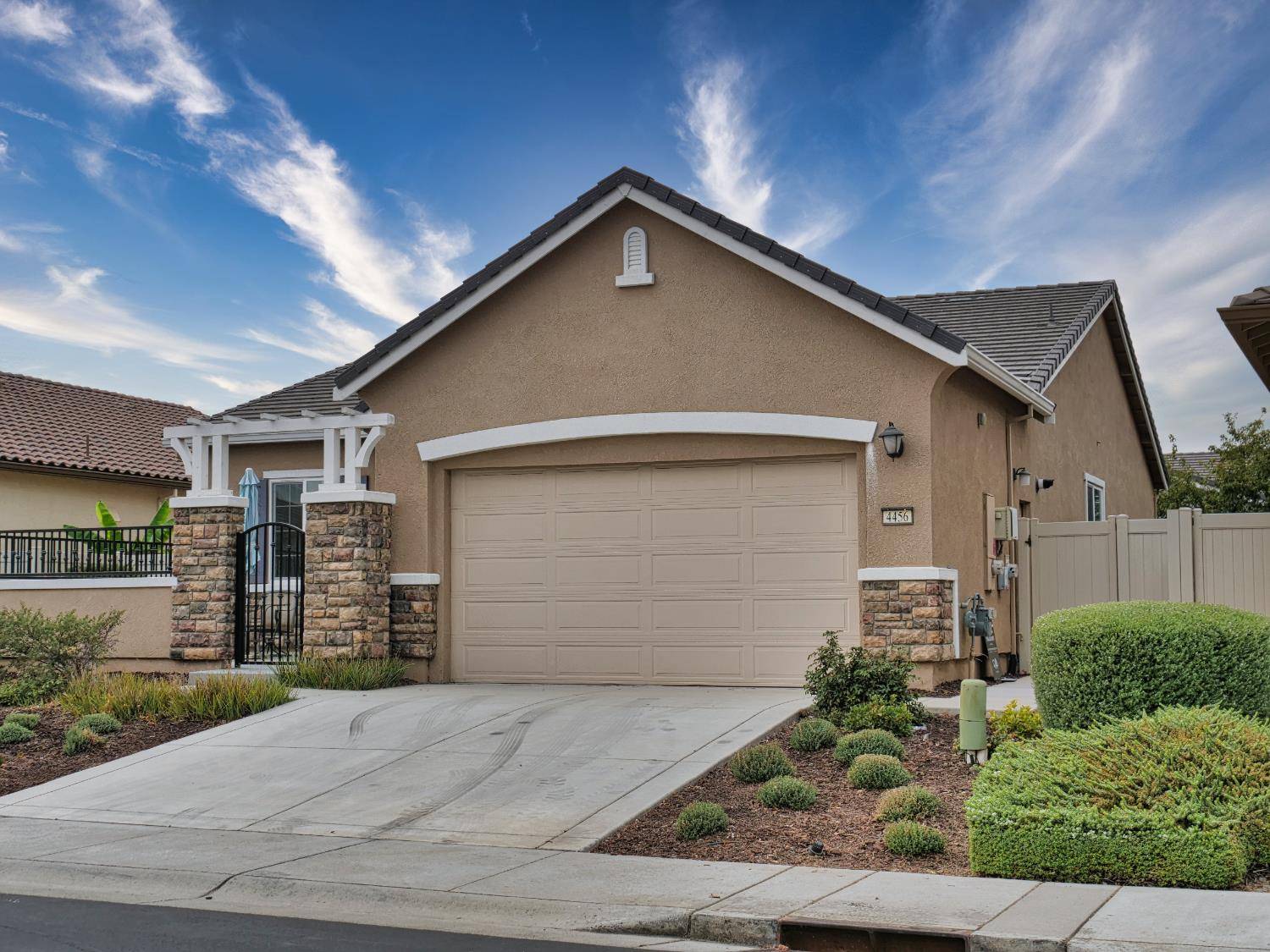 Sacramento, CA 95834,4456 Danube River LN