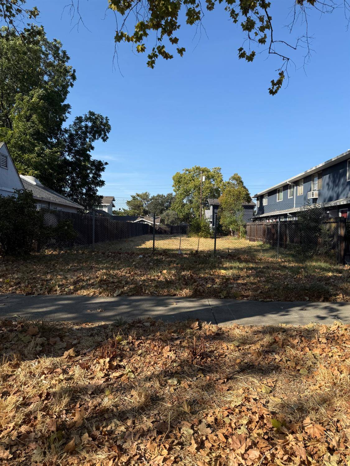 Sacramento, CA 95817,3325 V ST