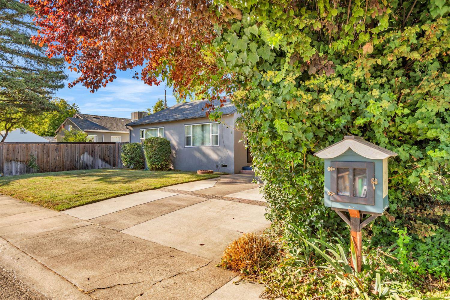 Sacramento, CA 95820,5811 9th AVE