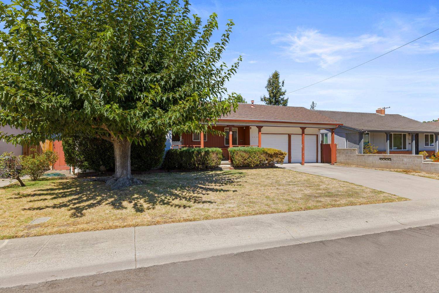 Stockton, CA 95204,2925 De Ovan
