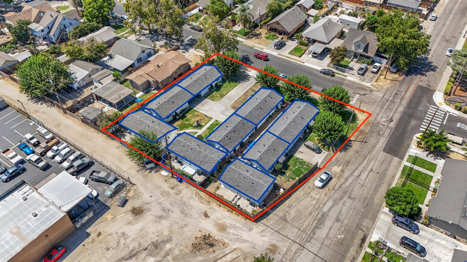 Turlock, CA 95380,418 Locust ST