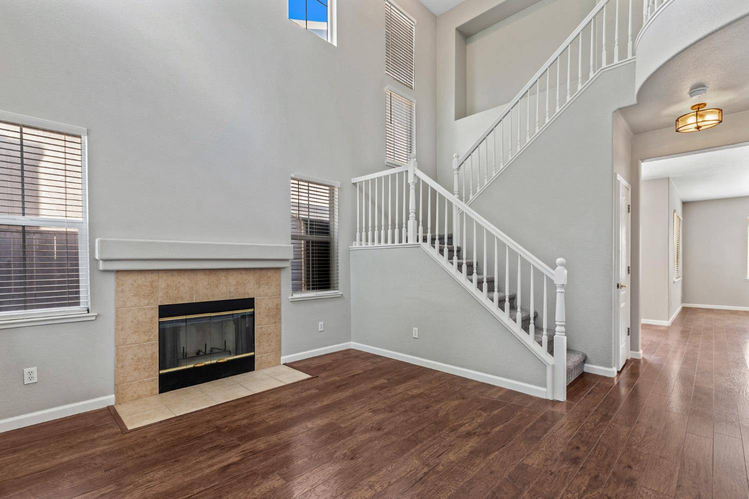 Turlock, CA 95382,4162 Piccadilly LN