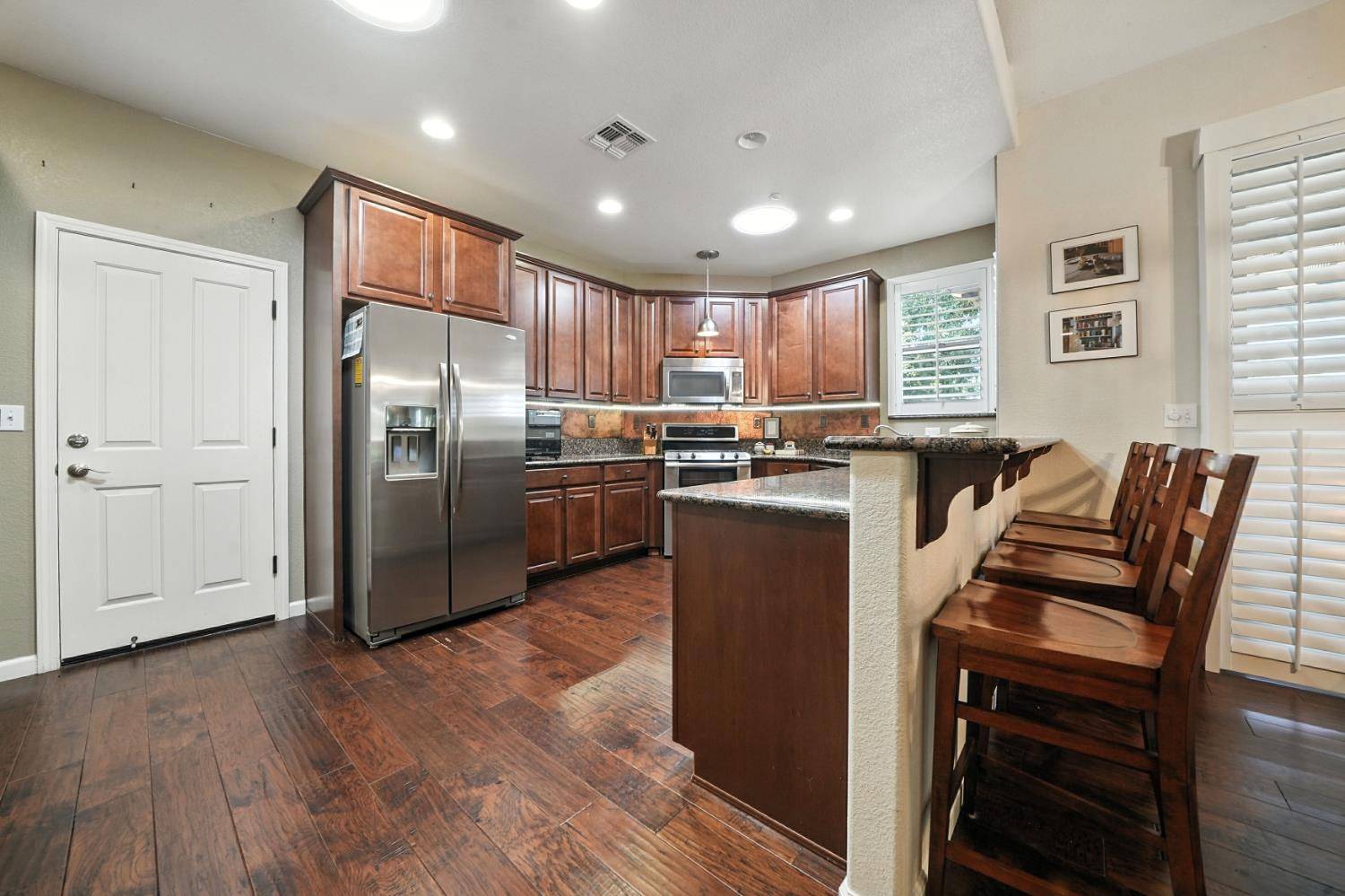 Ione, CA 95640,650 Castle Oaks Dr