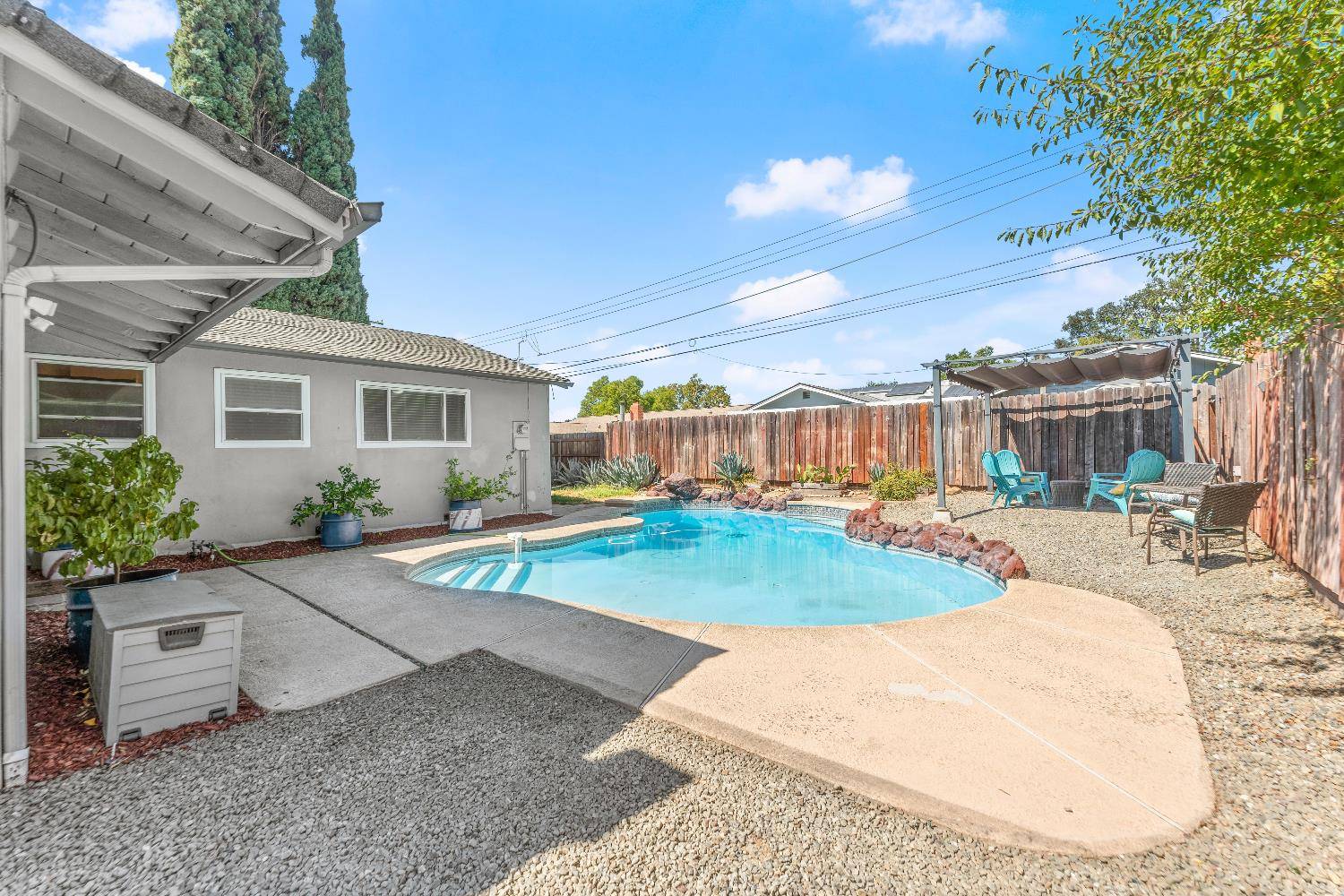 Sacramento, CA 95842,5213 Diablo DR