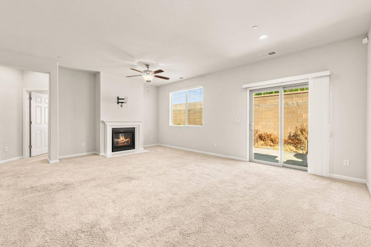 Antelope, CA 95843,7984 Skeena CT