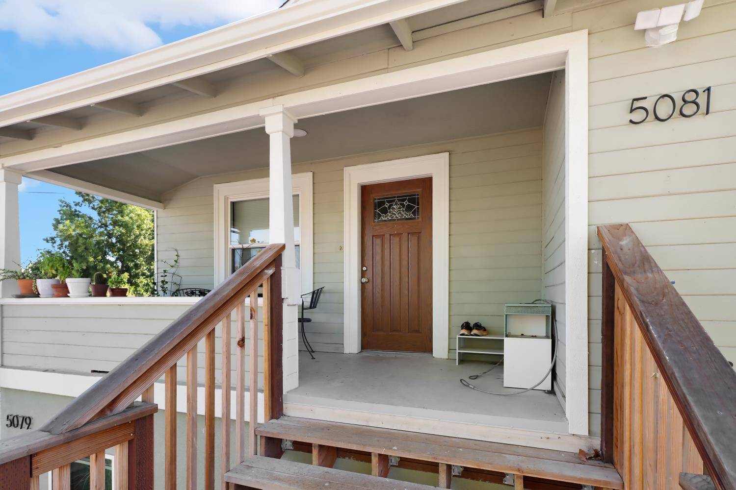 Sacramento, CA 95820,5081 10th AVE